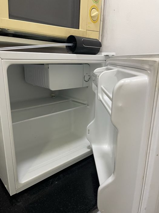 Продаю холодильник