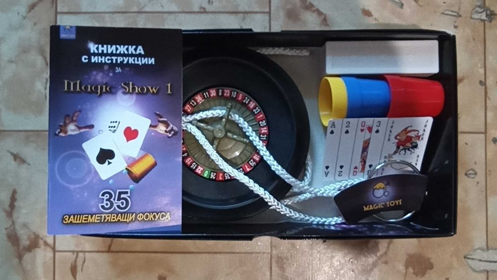 Продавам лот детски образователни настолни игри – магия, настолни игри и домино