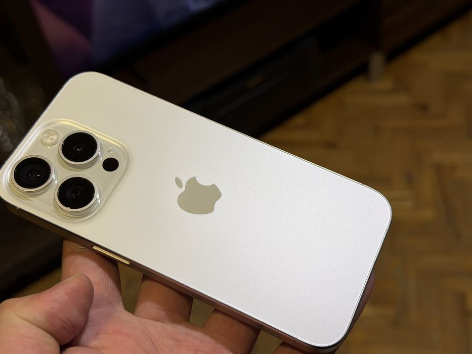 iPhone 15 PRO White Titanium 128GB