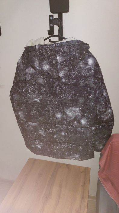 Продам зимнюю куртку