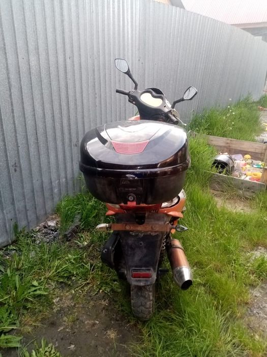 Продам Скутер "BOOSTER"
