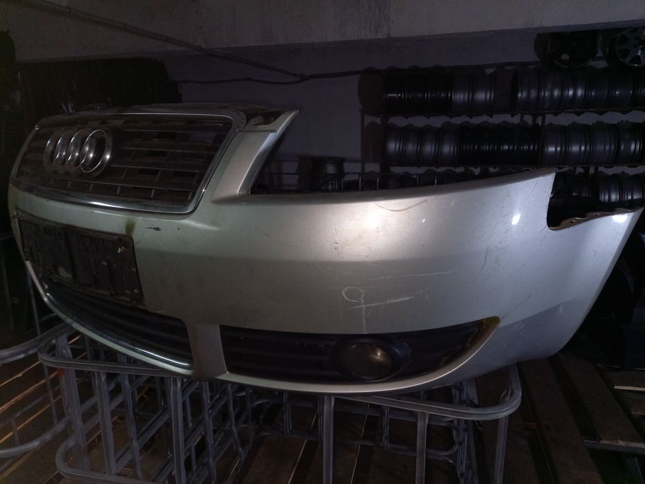 Бампер передний на Ауди А4В6 кабриолет