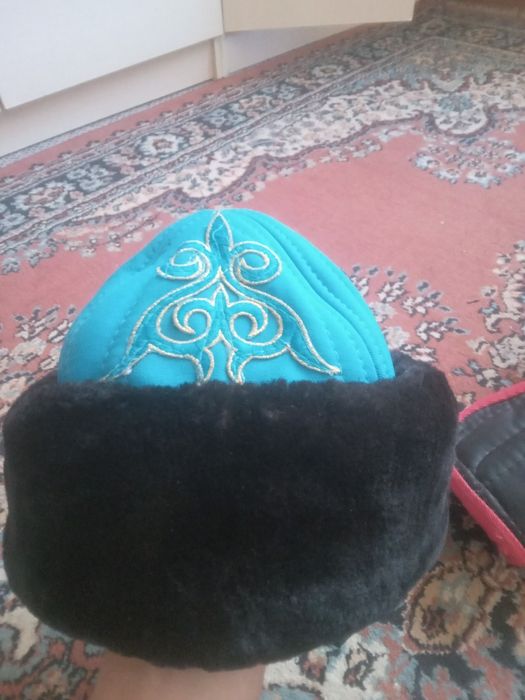 Көкпар етік, бөрік, шиток