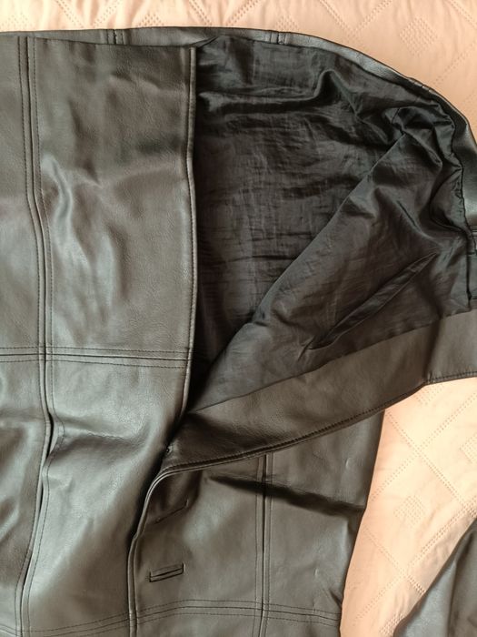 Кожено палто с яка