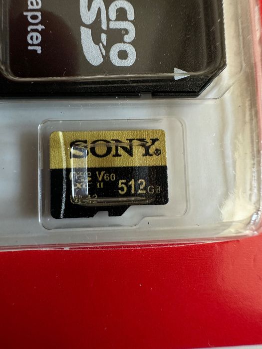 sd карта 512 gb. с подарък адаптер.