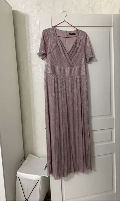 Платья и юбки