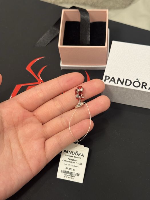 Pandora Marvel Spider-Man оригинальный шарм, серебро 925, новый