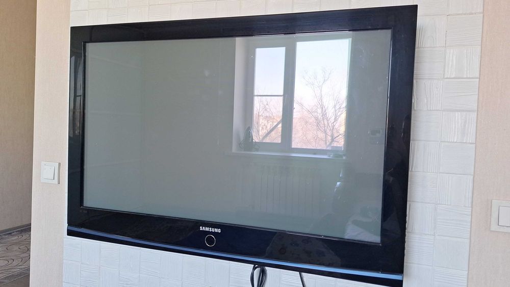 Телевизор samsung