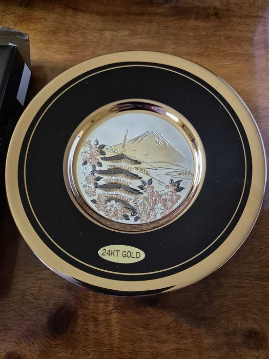 Farfurie de colectie, arta Chokin, noua