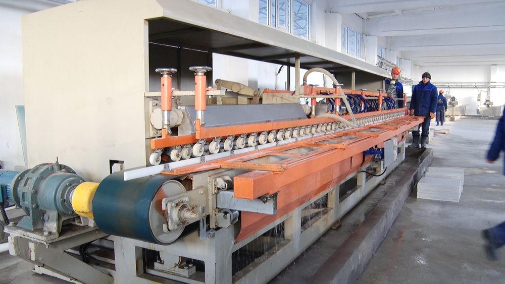 Камни обрабатывающее, фрезерный гравировочные станки. И Colour Sorter