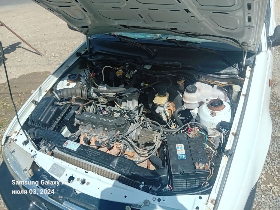 Neksya sons srochni sotiladi