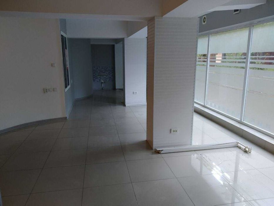 Ц-7 ЦУМ ул.Буюк Турон,Ислама Каримова,м-ро Космонавты 110 кв.м