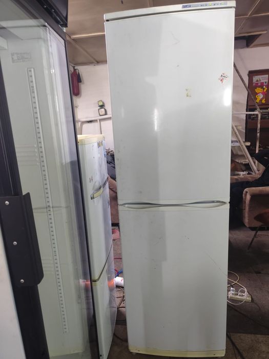 Продам холодильник