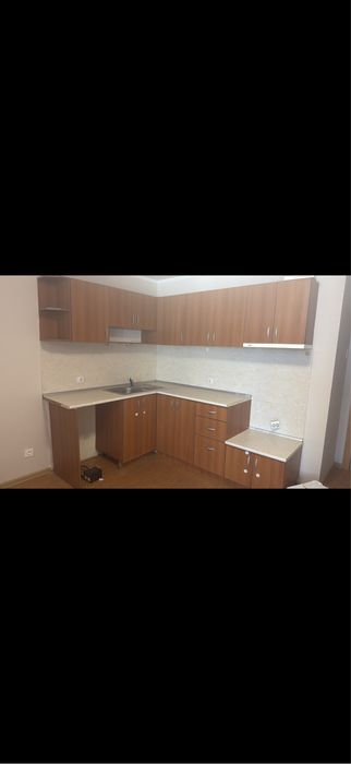 Подарявам кухнята.