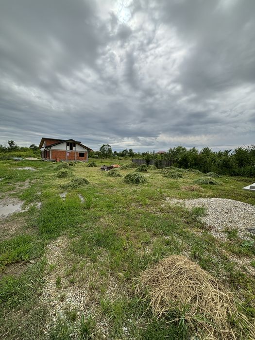 Teren intravilan Bradu 500mp