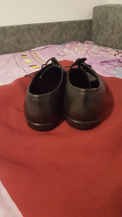 Pantofi piele firma Hugo Boss  43
