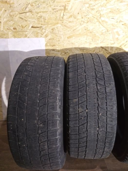 Шины зимние липучки