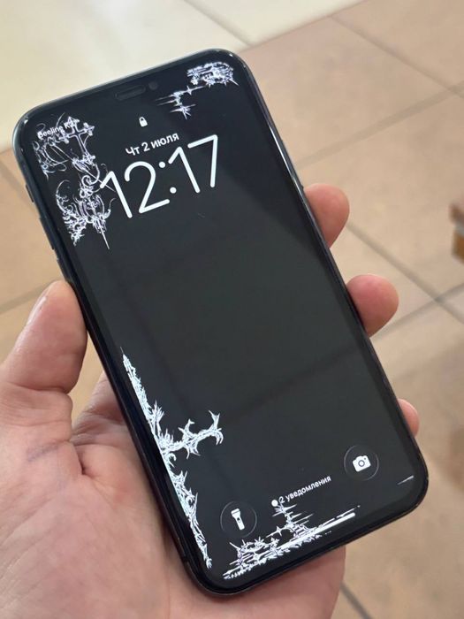 Продам в хорошем состоянии Iphone 11