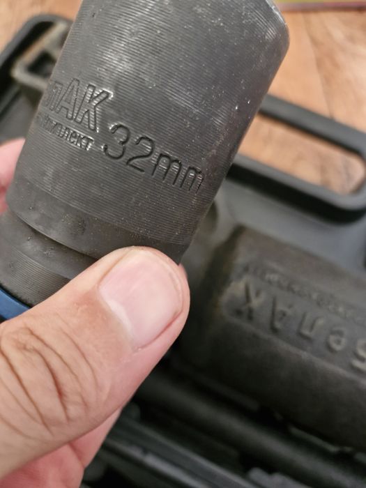 Гайкаверт механический