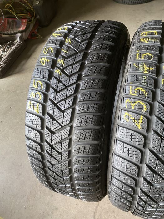 Anvelope iarna 235/45/19 Pirelli Sottozero 3 235 45 19 R19