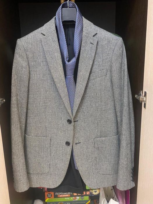 Классические костюмы