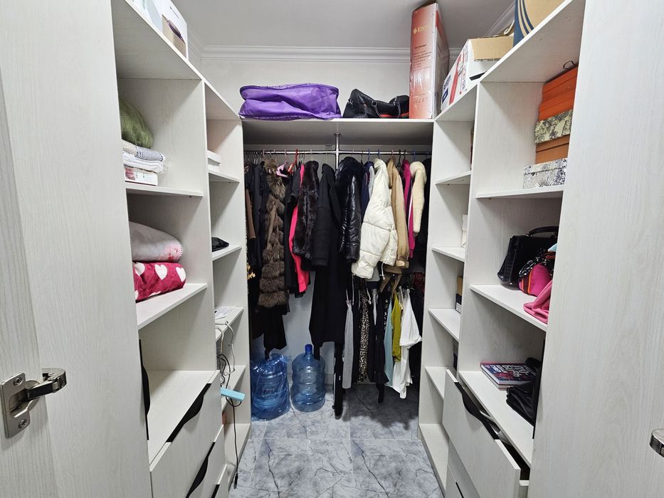 Срочно продаётся 2-х комн квартира в Сергели строител, 2/3/9