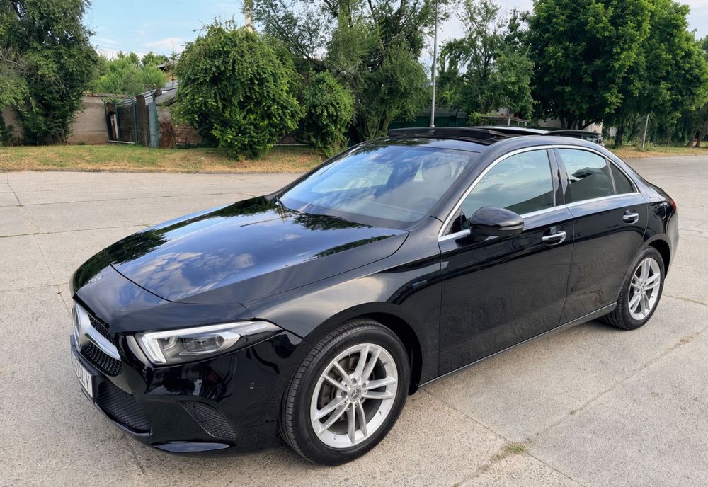 Mercedes A Class-A 180d an 2020 -berlina-unic proprietar-automata/panoramic!