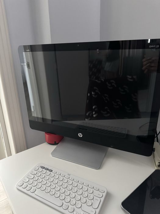 компьтер HP большой настольный