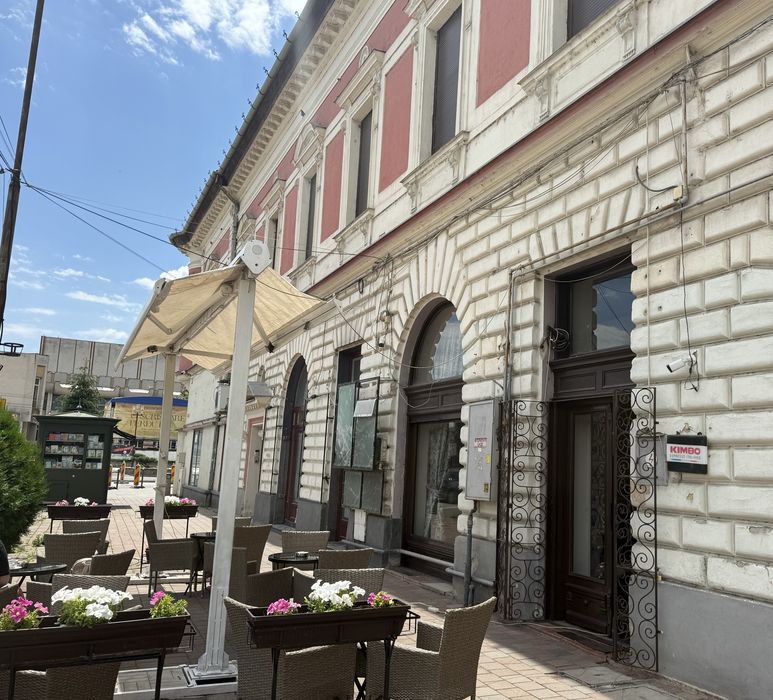 OPORTUNITATE RARA !!De inchiriat o locatie excelenta ultracentral !