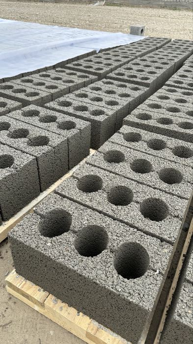 Строительный Шлакоблок 18х36