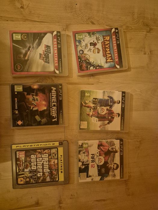 Vand ps3 in stare buna cu 6 jocuri