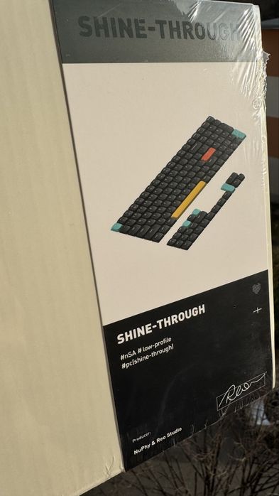 NuPhy shine trough keycaps набор бутони