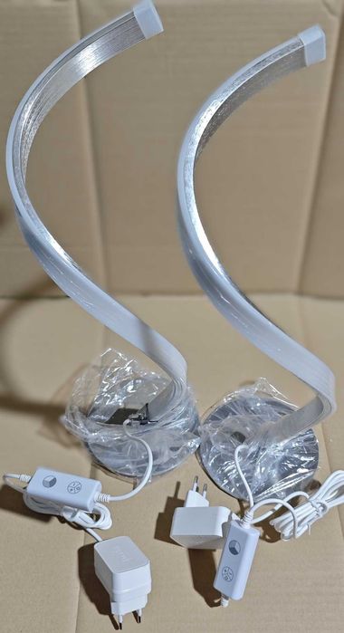 LED спирална настолна лампа с димиране – Модерна S-образна алуминиева