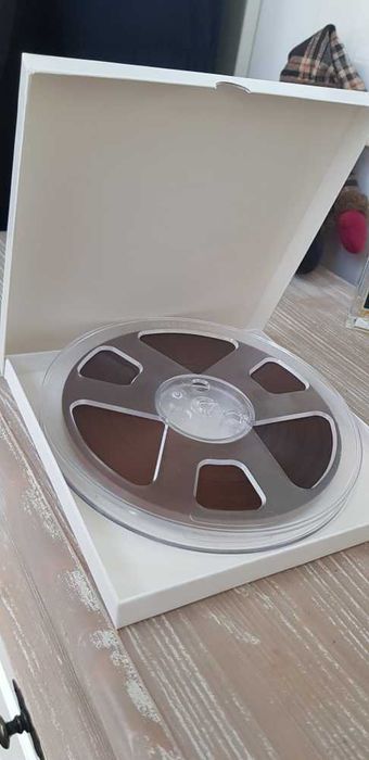 Benzi magnetofon noi