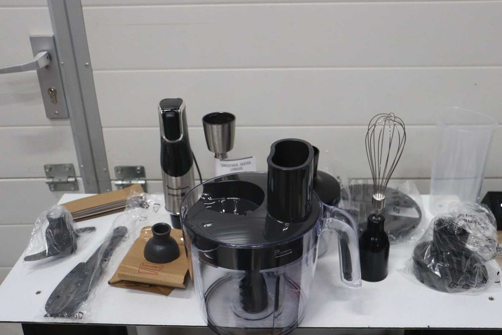 Moulinex Infinyforce Pro DD95JD10 1200W 5в1, лек дефект на едната купа