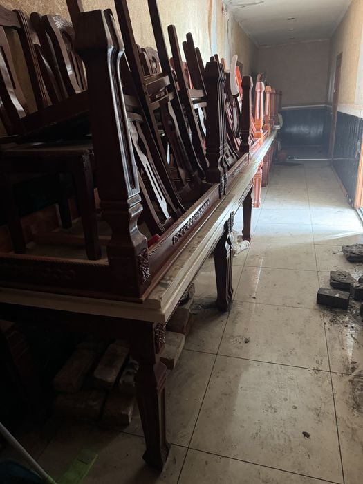 Столы кухонные и стулья