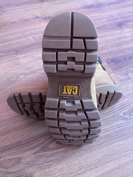 Сапоги CATERPILLAR оригинал 42