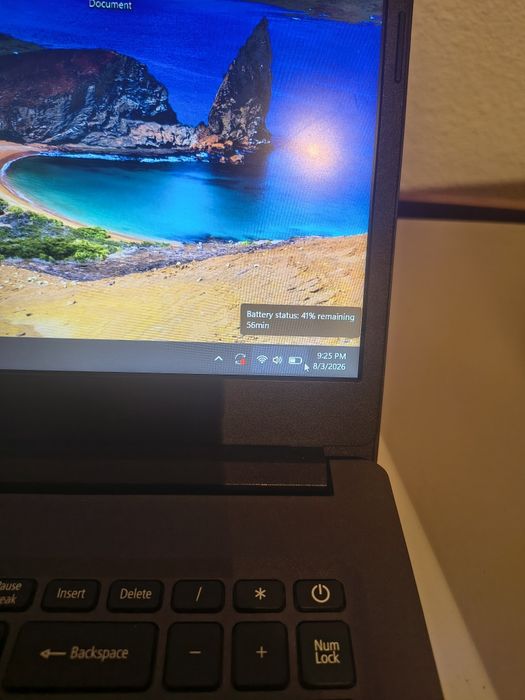 Acer Aspire 3 A315 Ryzen 5 3500U, 8GB Ram, placa video Radeon Vega 8 4GB
