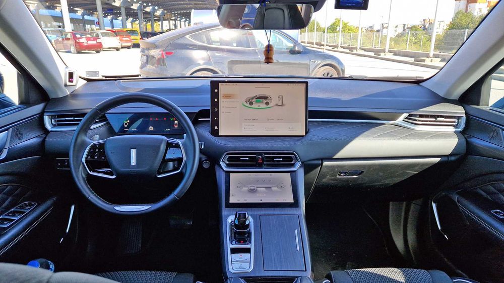 WEY 03 Premium FWD, PlugInHibryd, 34 кВт/ч, 367 к.с., 9HDCT, 500nm