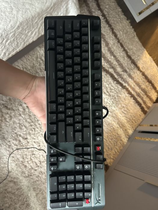 Продам клавиатуру hyperx