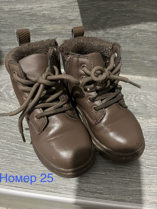 Обувки и сандали за бебе