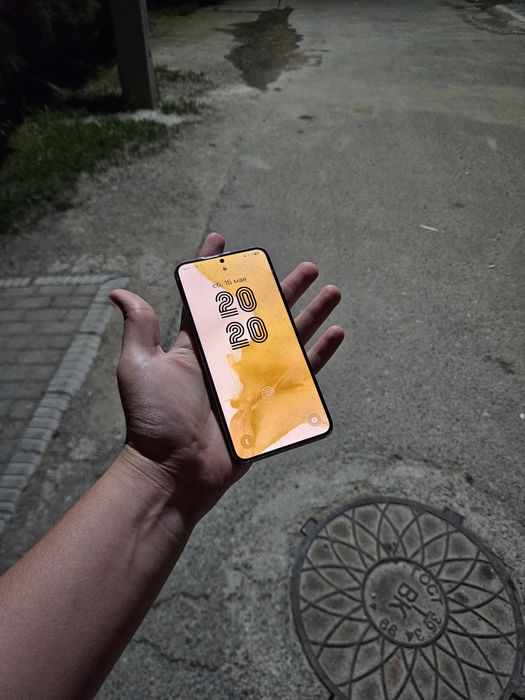 Samsung s22  продаю
