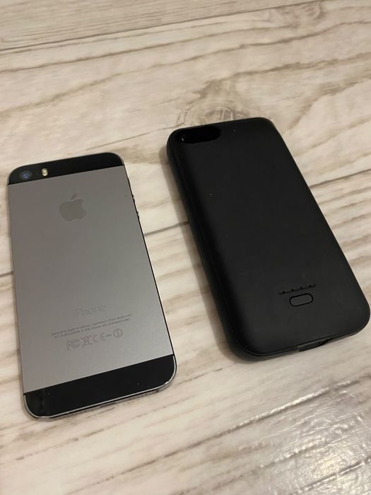 Продам iPhone 5S