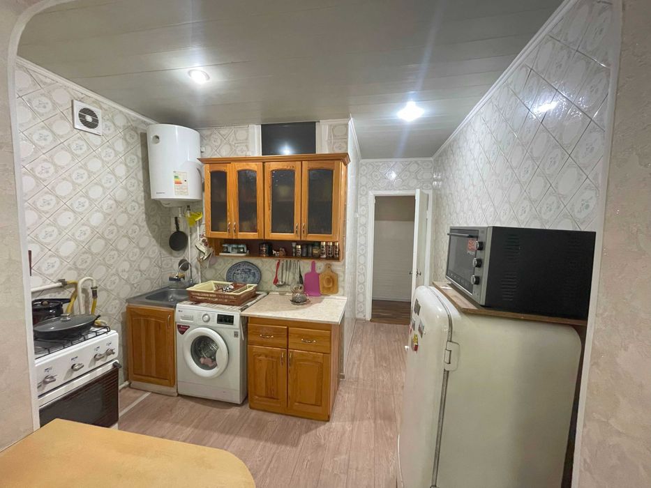 Продается 5-комнатная квартира — идеальна для жилья или бизнеса!