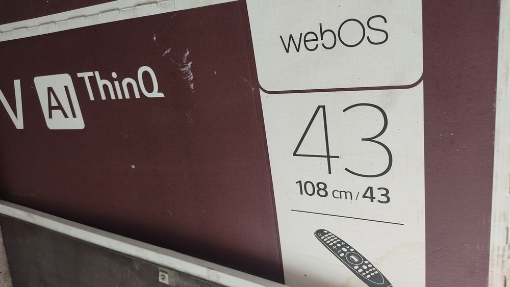 Продают ТВ Марки LG