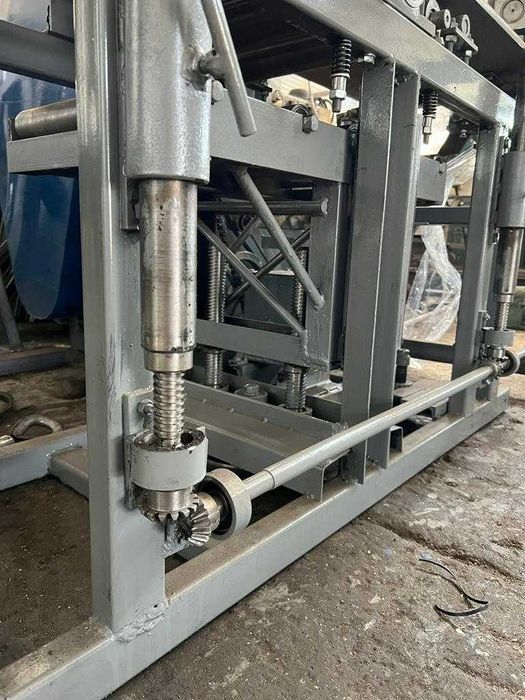 Abricht/ Masina de rindeluit