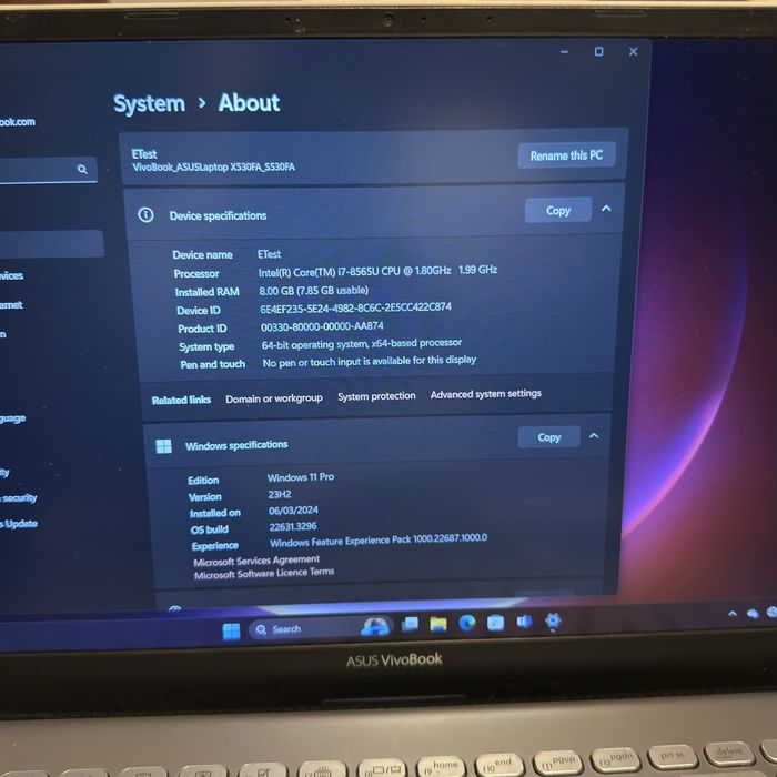 ASUS VivoBook S15 - i7, 8GB RAM, 256GB SSD - Windows 11 Pro