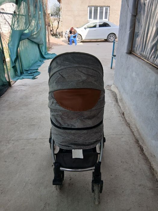 Kalyaska va bolalar kravati sotiladi holati yahshi