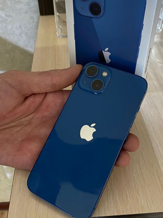 Телефое IPhone 13 128г