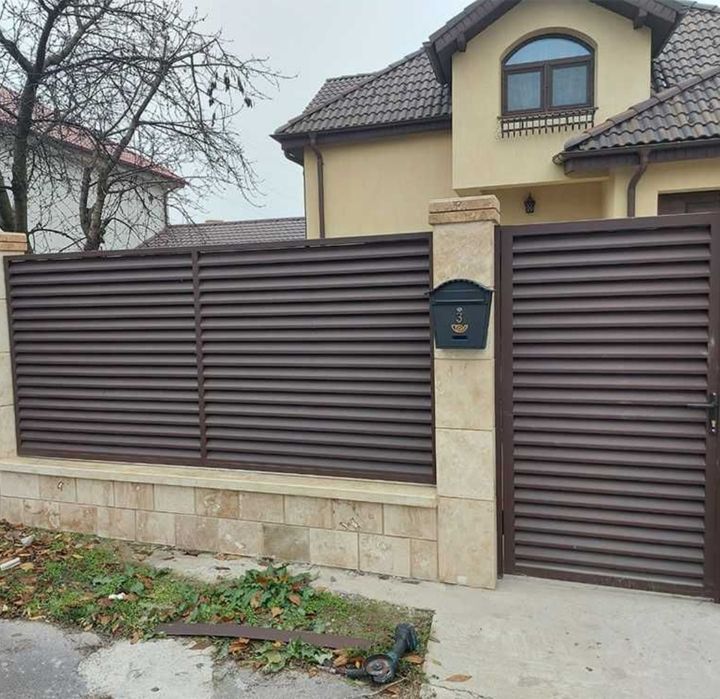 Executam garduri si porti din materialele noastre sau ale clientului